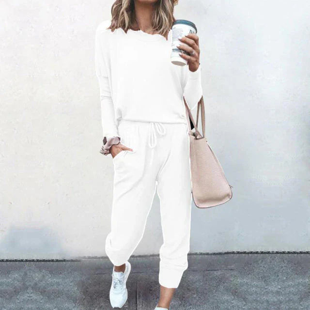 Joelle - stylish fitted design ladies set