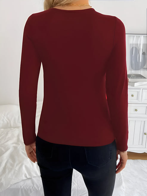 Jera - elegant top with v-neck and long sleeves