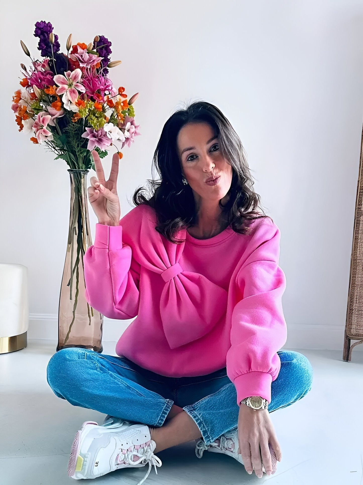 Neysha | stylish sweater with large bow