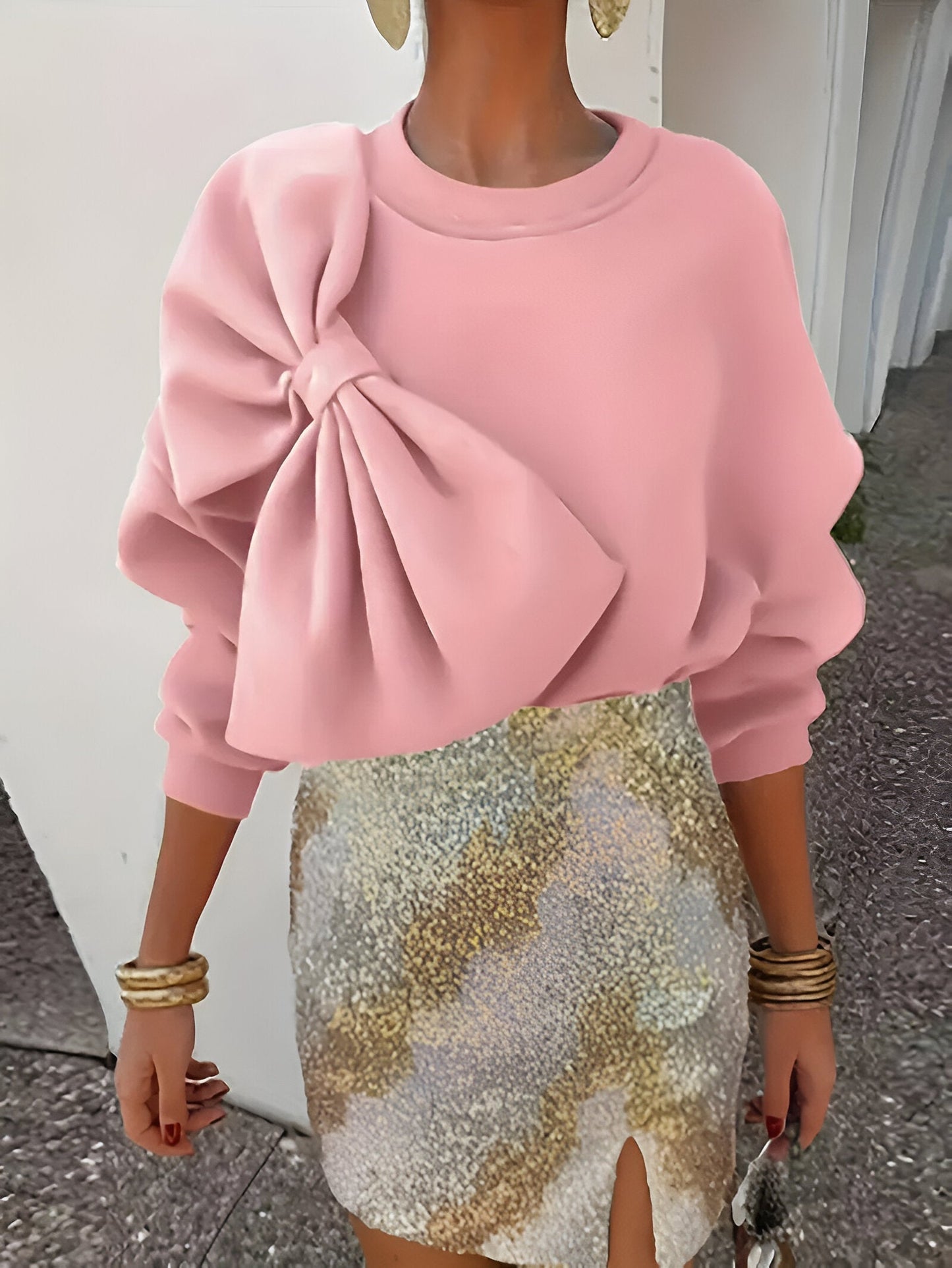 Neysha | stylish sweater with large bow