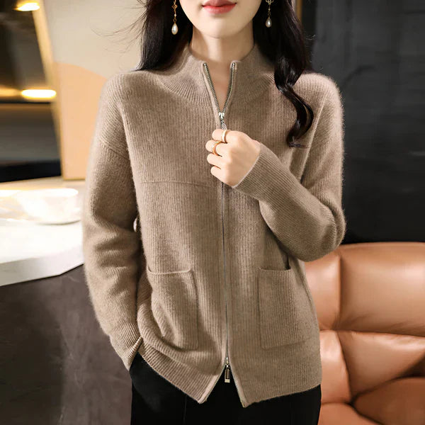 Norberta - gcozy and stylish wool cardigan