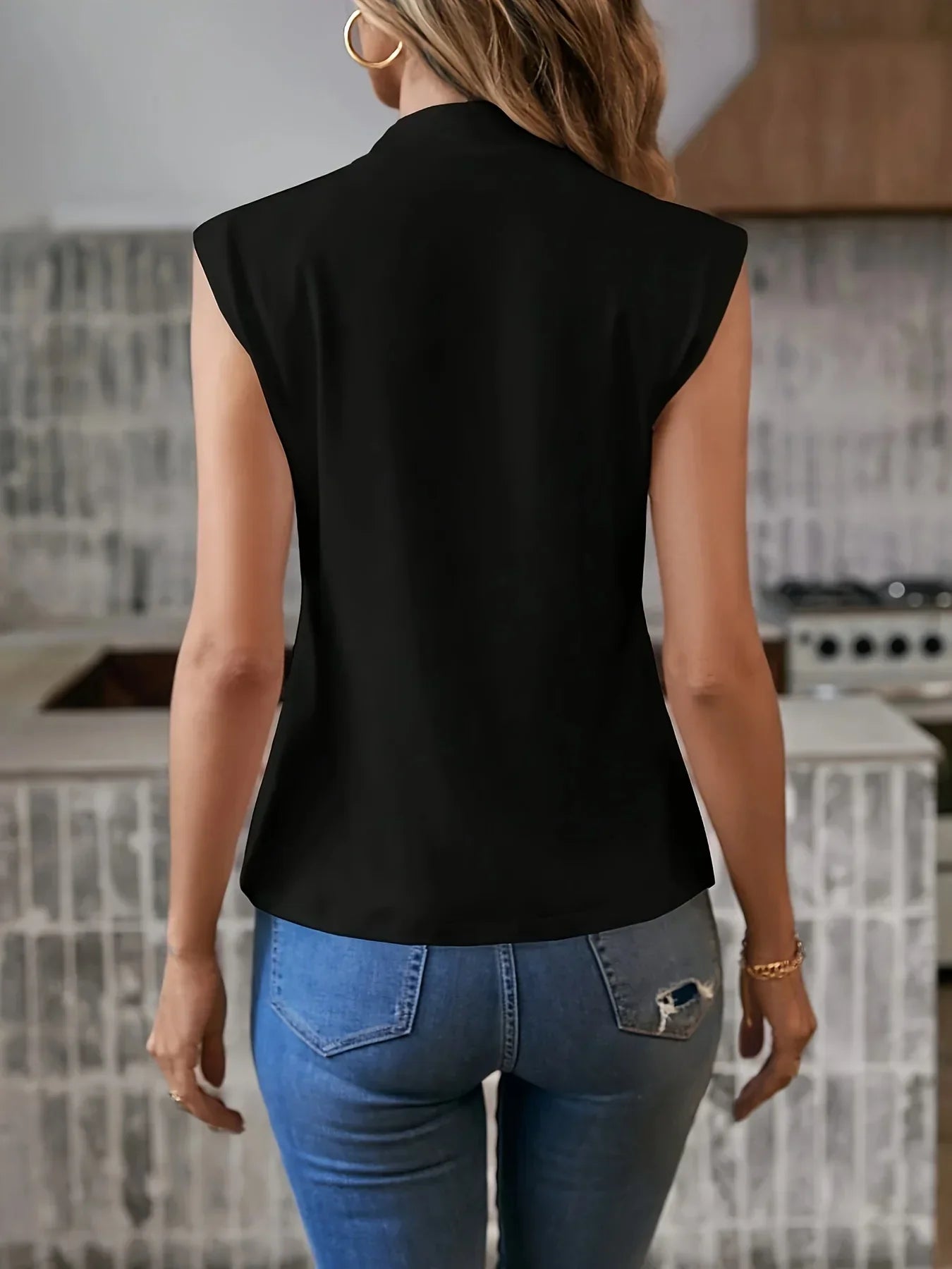 Isabella - white elegant sleeveless blouse