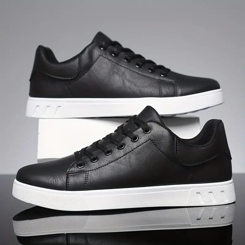 Comfortable men's lace-up shoes with comfortable sole