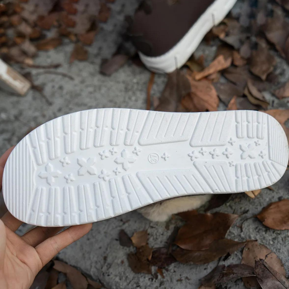 Ognyana - trendy winter shoes for women for cold days