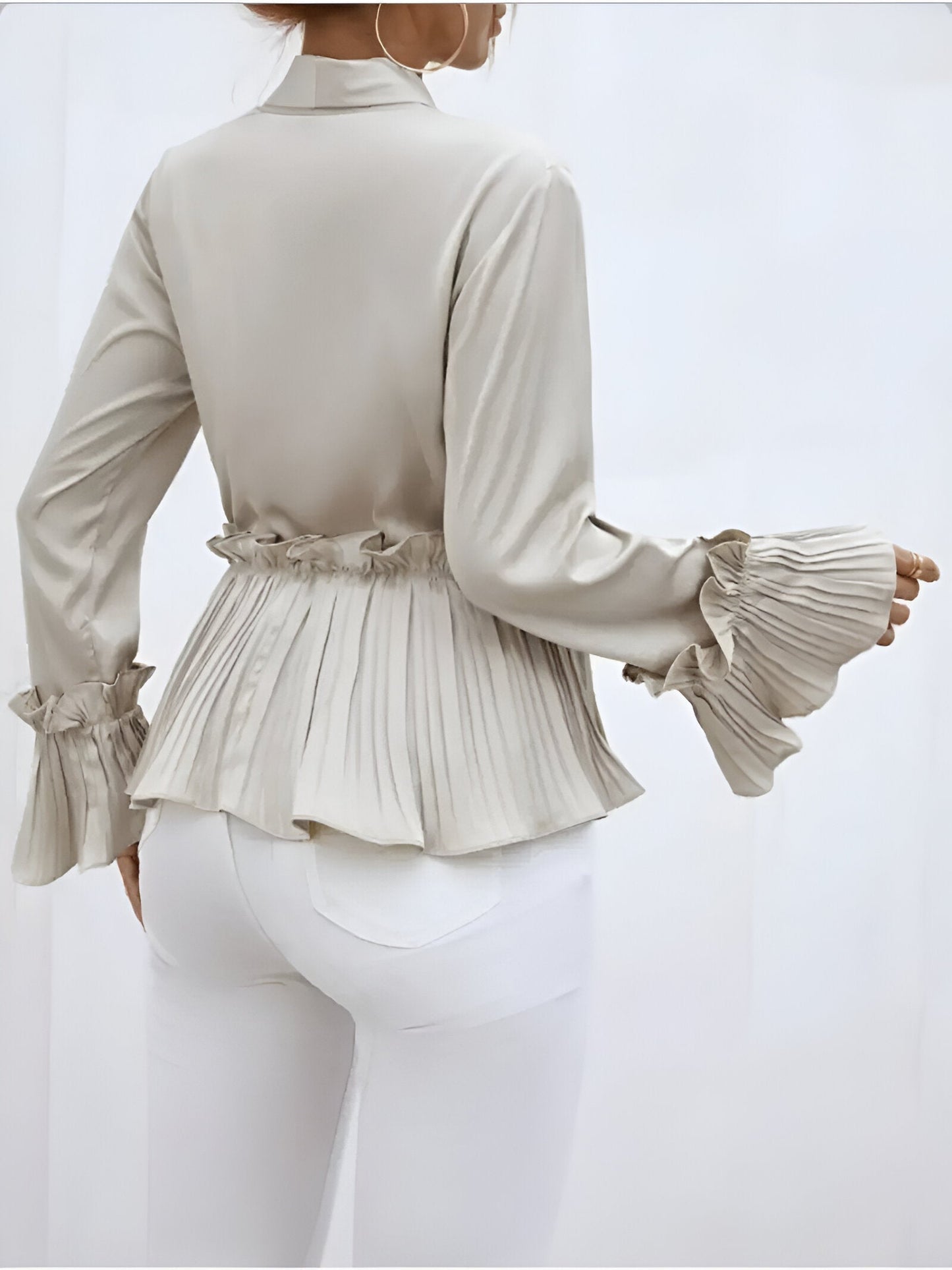 Orlando | elegant v-neck blouse with pleated detail