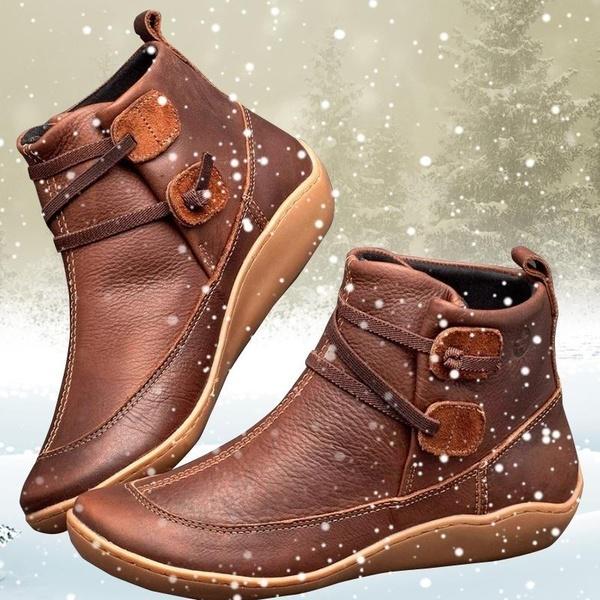 Comfortable and warm women's leather boots