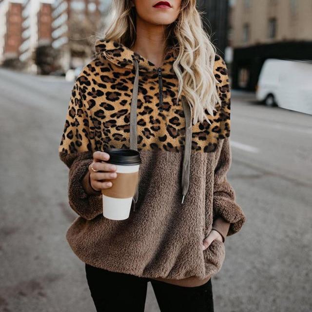 Teddy pullover - extremely warm and cozy hoodie with stylish leopard pattern for spring