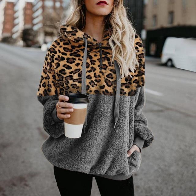 Teddy pullover - extremely warm and cozy hoodie with stylish leopard pattern for spring
