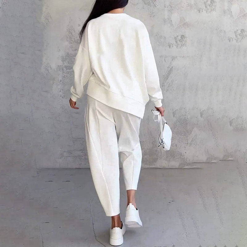 Ilse - elegant two-piece leisure suit for women in plain design